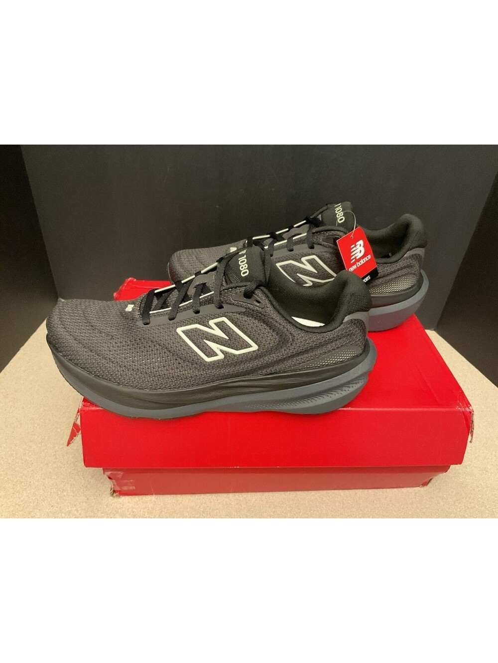 New! Womens New Balance 1080v15 W10803aw Infinion Running Shoes. Size 8B. Nice!